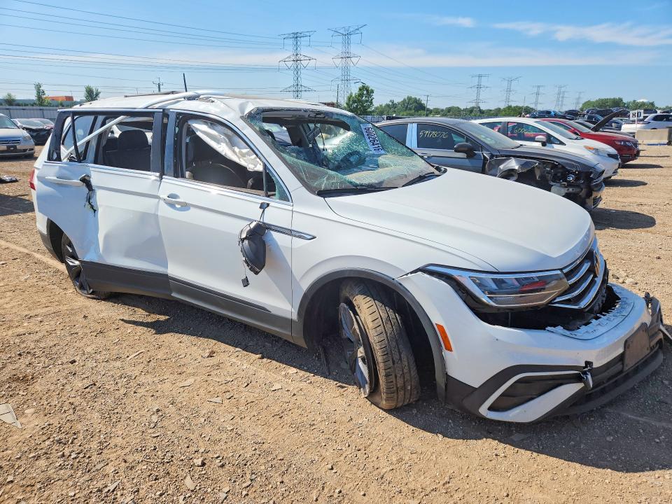 Продажа на аукционе авто 2022 Volkswagen Tiguan, vin: 3VV3B7AX1NM015141, номер лота: 60026416