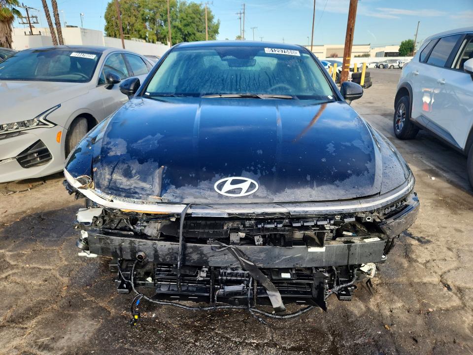 2026 Hyundai Sonata Hybrid მანქანა იყიდება აუქციონზე, vin: KMHL24JJ2TA143418, აუქციონის ნომერი: 61297586