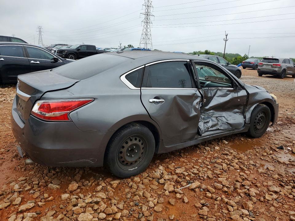2015 Nissan Altima მანქანა იყიდება აუქციონზე, vin: 1N4AL3AP4FC272380, აუქციონის ნომერი: 62045496