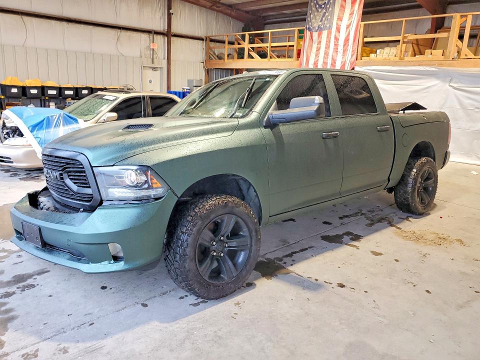 62717496 :رقم المزاد ، 1C6RR7MT8JS172347 vin ، 2018 Ram 1500 مزاد بيع