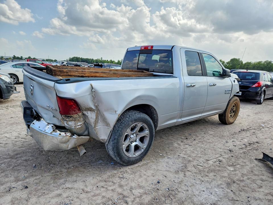 62631586 :رقم المزاد ، 1C6RR7GG1JS315928 vin ، 2018 Ram 1500 مزاد بيع