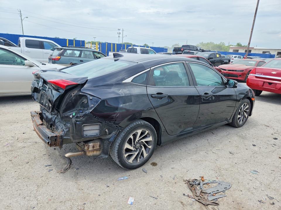 59890446 :رقم المزاد ، 19XFC2F76HE053211 vin ، 2017 Honda Civic مزاد بيع
