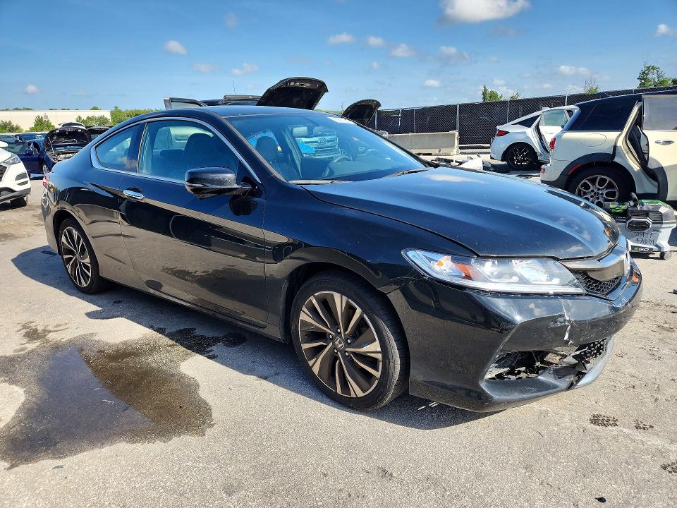 Aukcja sprzedaży 2017 Honda Accord, vin: 1HGCT2B83HA007020, numer aukcji: 62211876