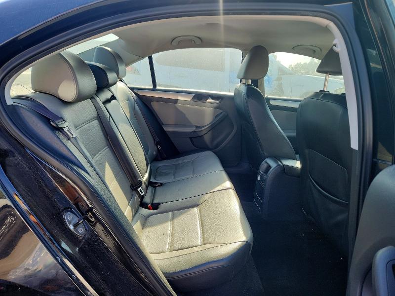 61159826 :رقم المزاد ، 3VW637AJ9EM210048 vin ، 2014 Volkswagen Jetta مزاد بيع