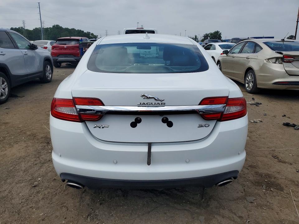 60835506 :رقم المزاد ، SAJWA0F78F8U53919 vin ، 2015 Jaguar Xf مزاد بيع