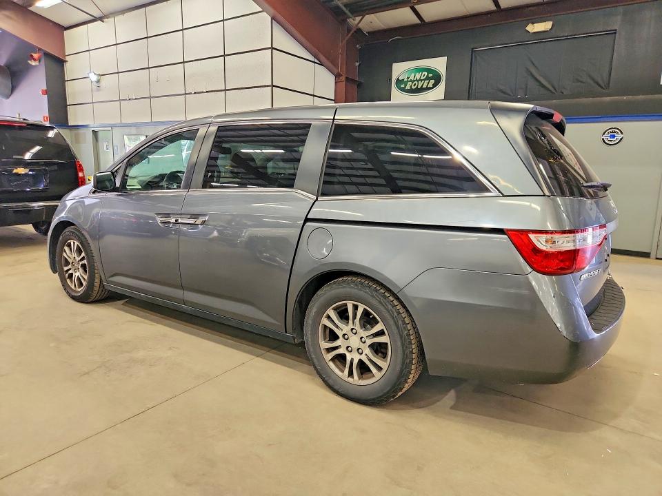 61555176 :رقم المزاد ، 5FNRL5H6XCB050690 vin ، 2012 Honda Odyssey مزاد بيع