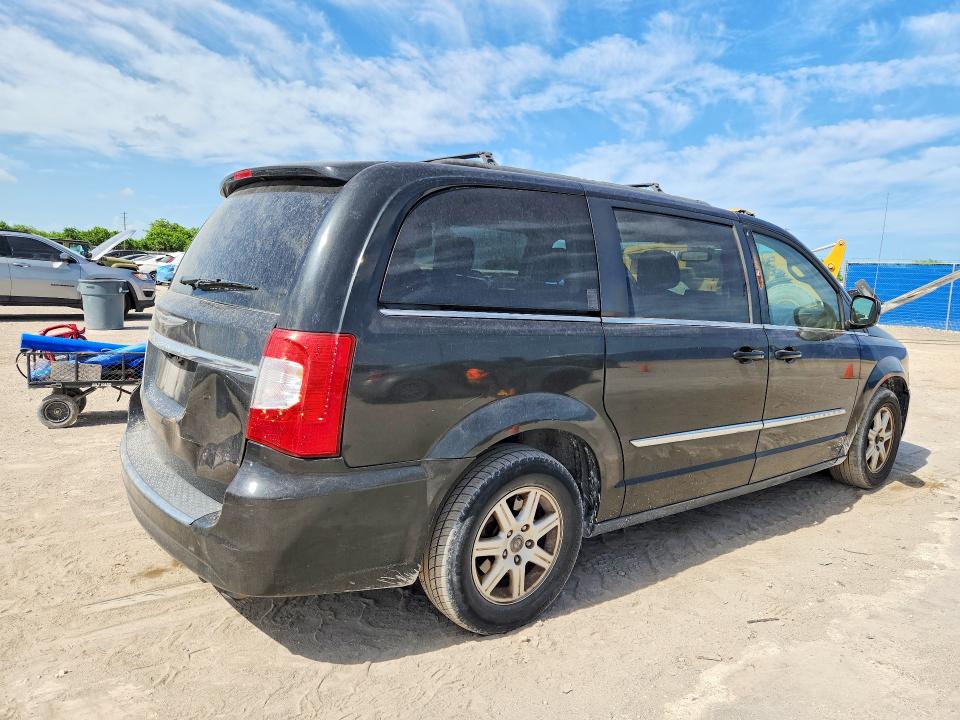 61919236 :رقم المزاد ، 2C4RC1BG1DR554903 vin ، 2013 Chrysler Town & Country مزاد بيع