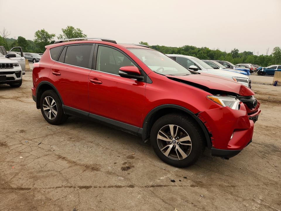 2017 Toyota Rav4 მანქანა იყიდება აუქციონზე, vin: JTMRFREV0HJ138559, აუქციონის ნომერი: 61144926