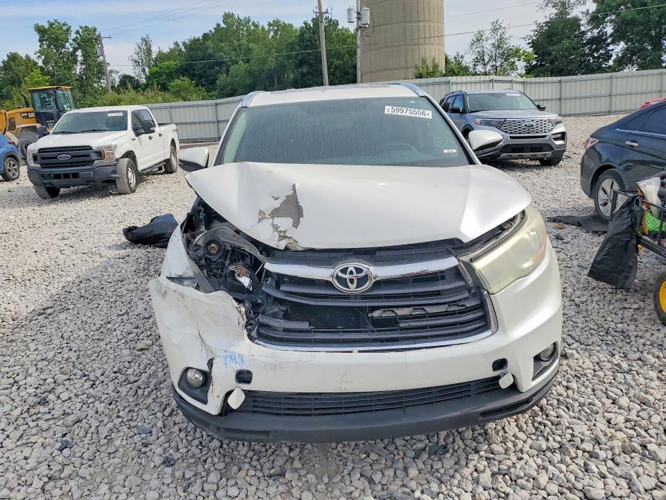 59975556 :رقم المزاد ، 5TDJKRFH7FS185086 vin ، 2015 Toyota Highlander مزاد بيع