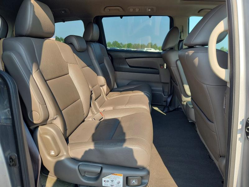63018046 :رقم المزاد ، 5FNRL5H61HB011350 vin ، 2017 Honda Odyssey مزاد بيع