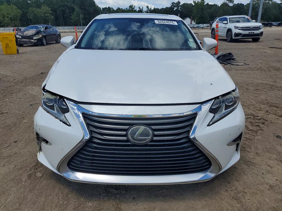 62024076 :رقم المزاد ، JTHBK1GG5G2236930 vin ، 2016 Lexus Es مزاد بيع