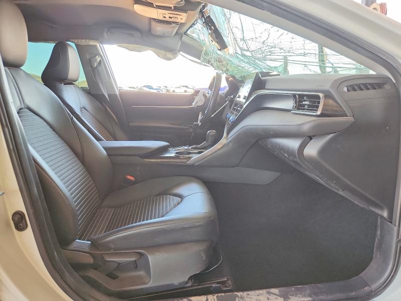 59917676 :رقم المزاد ، 4T1G11AK4NU011080 vin ، 2022 Toyota Camry مزاد بيع