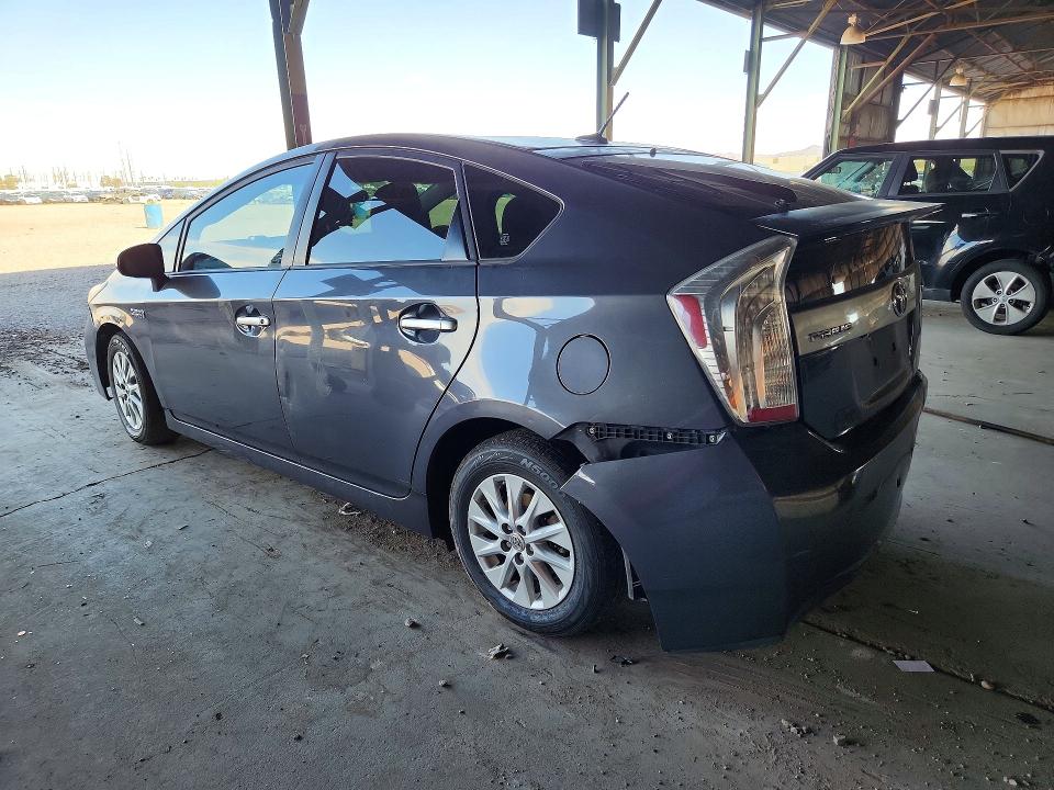 60940756 :رقم المزاد ، JTDKN3DP5D3041277 vin ، 2013 Toyota Prius Plug-in Hybrid مزاد بيع