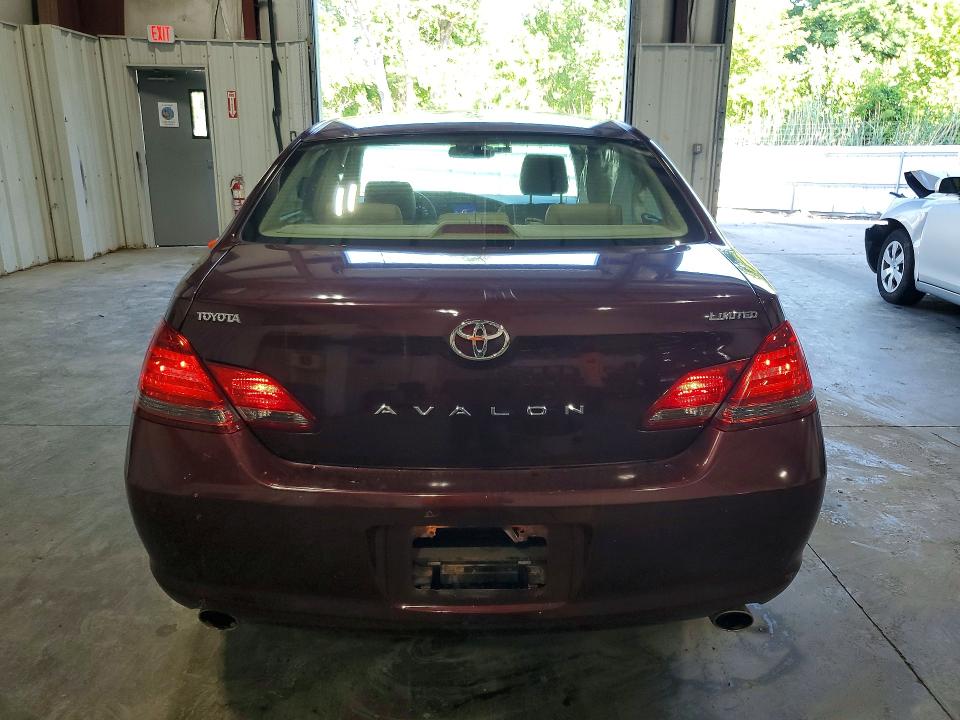 59921886 :رقم المزاد ، 4T1BK36B98U257042 vin ، 2008 Toyota Avalon مزاد بيع