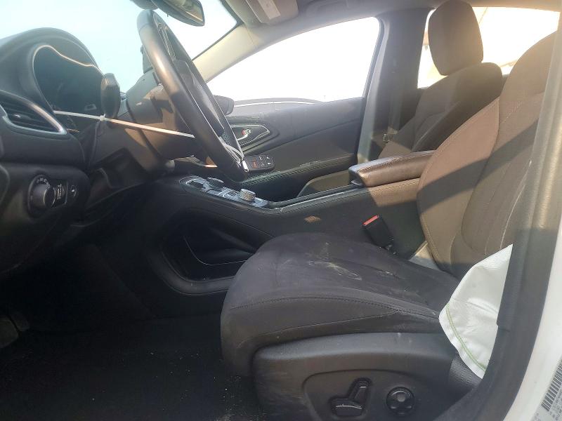 61080386 :رقم المزاد ، 1C3CCCAB6FN640669 vin ، 2015 Chrysler 200 مزاد بيع