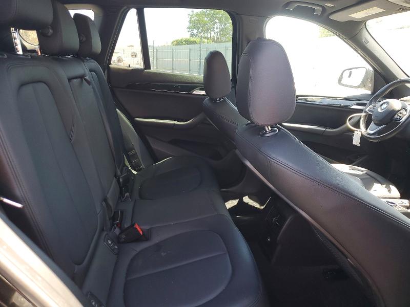 60442956 :رقم المزاد ، WBXHU7C32H5H35203 vin ، 2017 Bmw X1 مزاد بيع