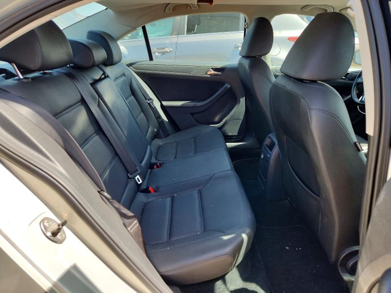 59024406 :رقم المزاد ، 3VWDZ7AJXBM098488 vin ، 2011 Volkswagen Jetta مزاد بيع