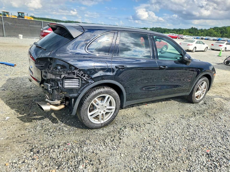62057136 :رقم المزاد ، WP1AA2A28JKA01995 vin ، 2018 Porsche Cayenne مزاد بيع