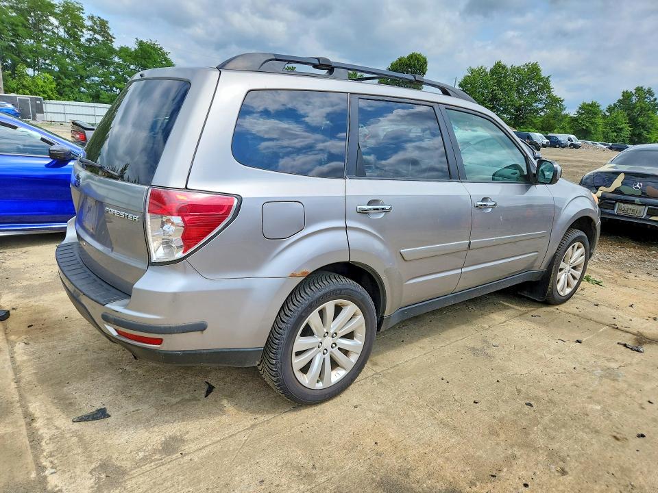 2011 Subaru Forester მანქანა იყიდება აუქციონზე, vin: JF2SHBDC6BH763843, აუქციონის ნომერი: 62165156