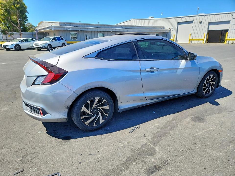 Auction sale of the 2018 Honda Civic, vin: 2HGFC4B05JH308690, lot number: 58150556