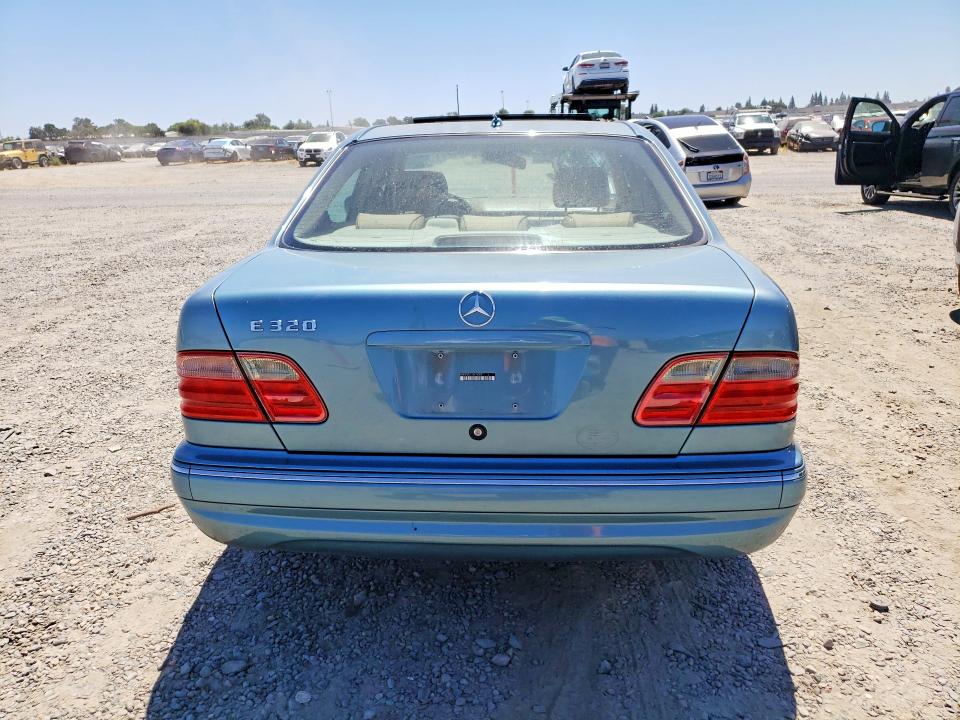 63252866 :رقم المزاد ، WDBJF65J12B476304 vin ، 2002 Mercedes-benz E مزاد بيع