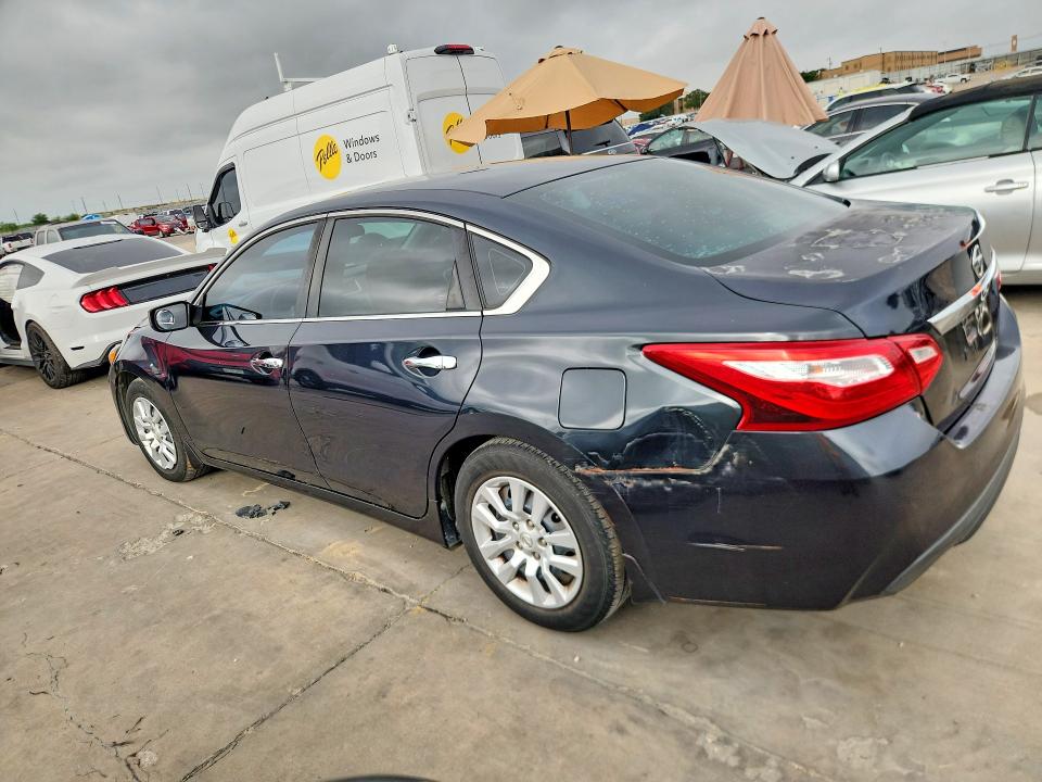 Продажа на аукционе авто 2016 Nissan Altima, vin: 1N4AL3AP2GC240951, номер лота: 61381296