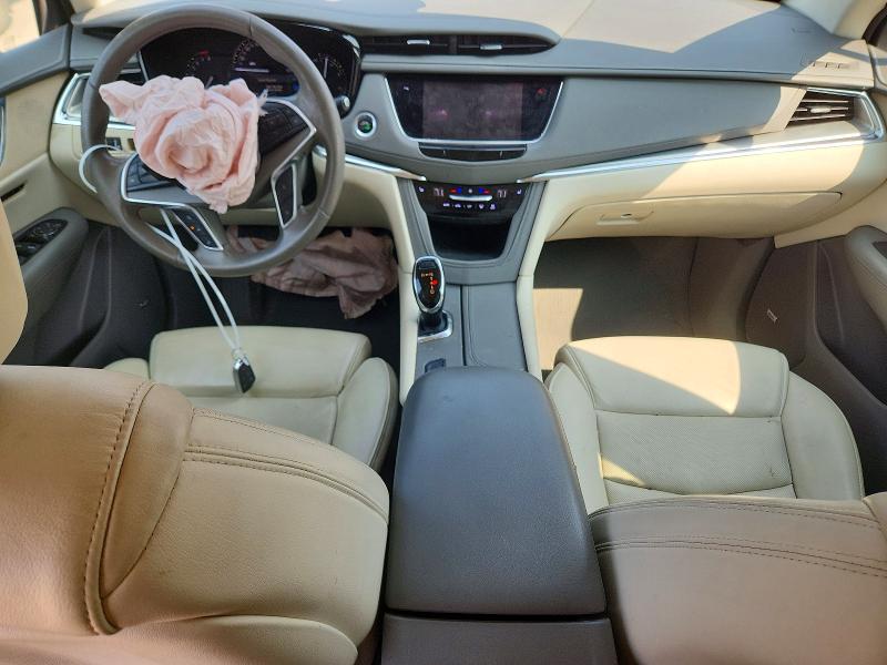 61077296 :رقم المزاد ، 1GYKNBRS6HZ260494 vin ، 2017 Cadillac Xt5 مزاد بيع