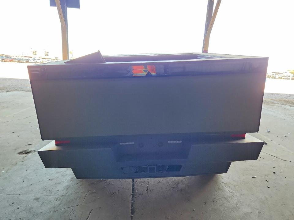 2025 Tesla Cybertruck მანქანა იყიდება აუქციონზე, vin: 7G2CEHEE6SA060946, აუქციონის ნომერი: 59718586