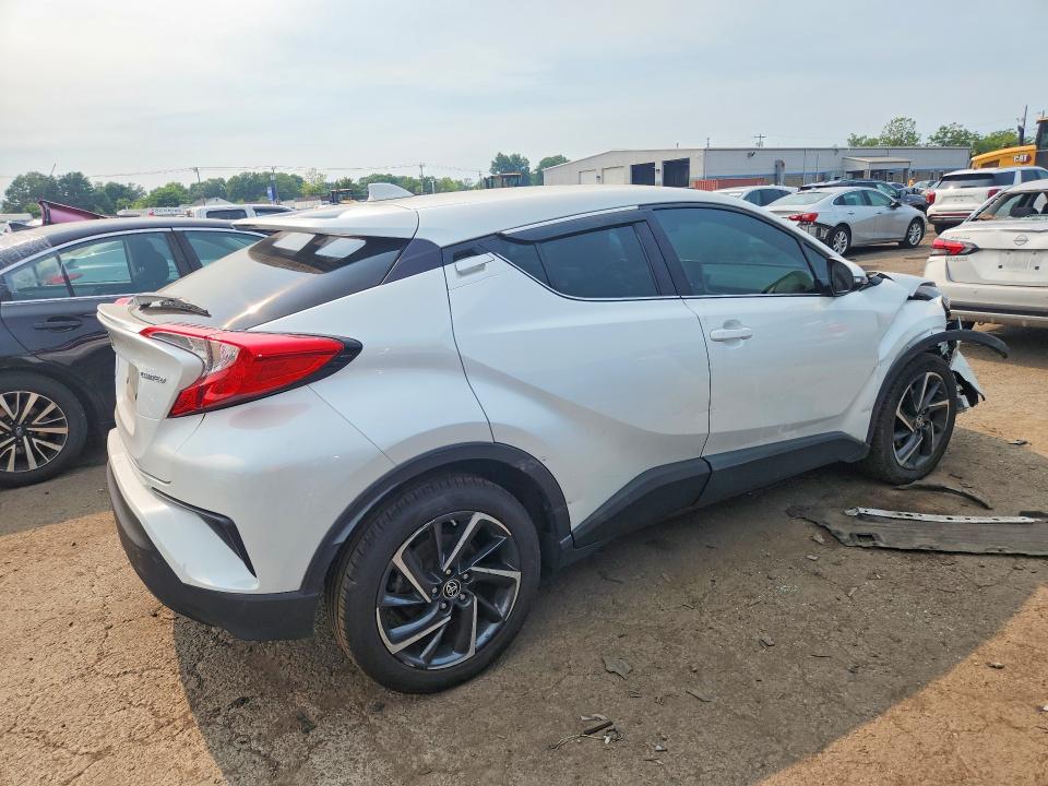 2022 Toyota C-hr მანქანა იყიდება აუქციონზე, vin: NMTKHMBX8NR143428, აუქციონის ნომერი: 60916736