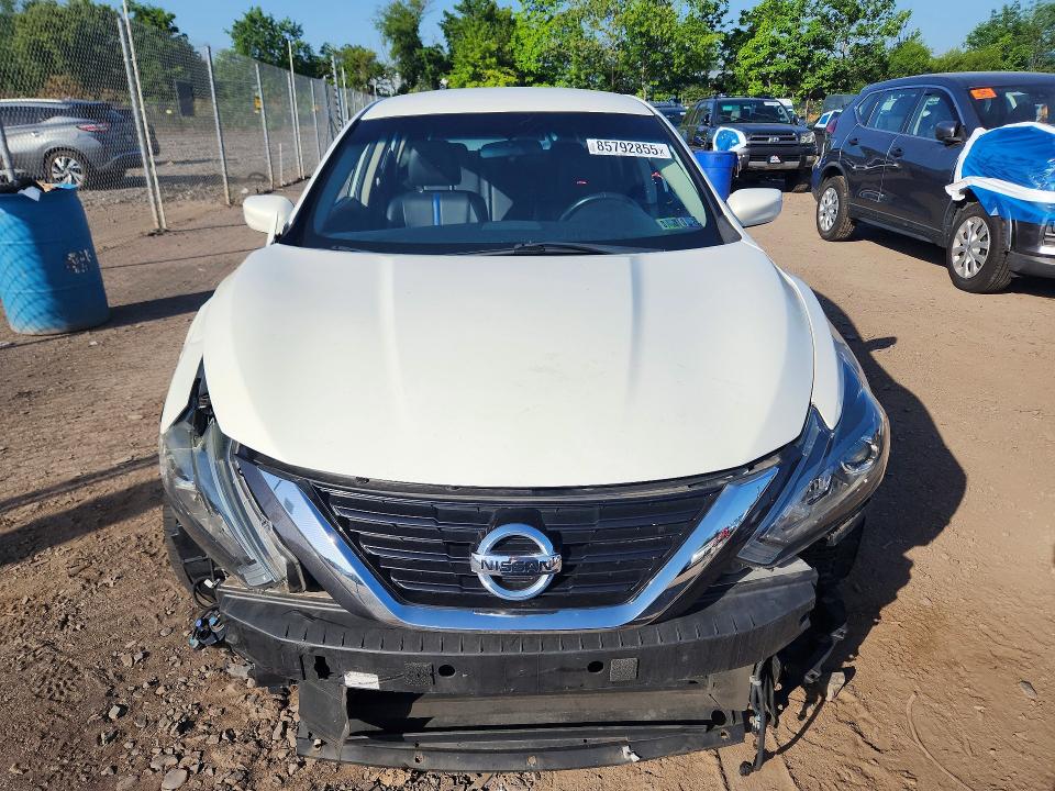 85792855 :رقم المزاد ، 1N4AL3APXJC142774 vin ، 2018 Nissan Altima مزاد بيع
