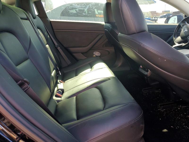 59309966 :رقم المزاد ، 5YJ3E1EB1KF186747 vin ، 2019 Tesla Model 3 مزاد بيع