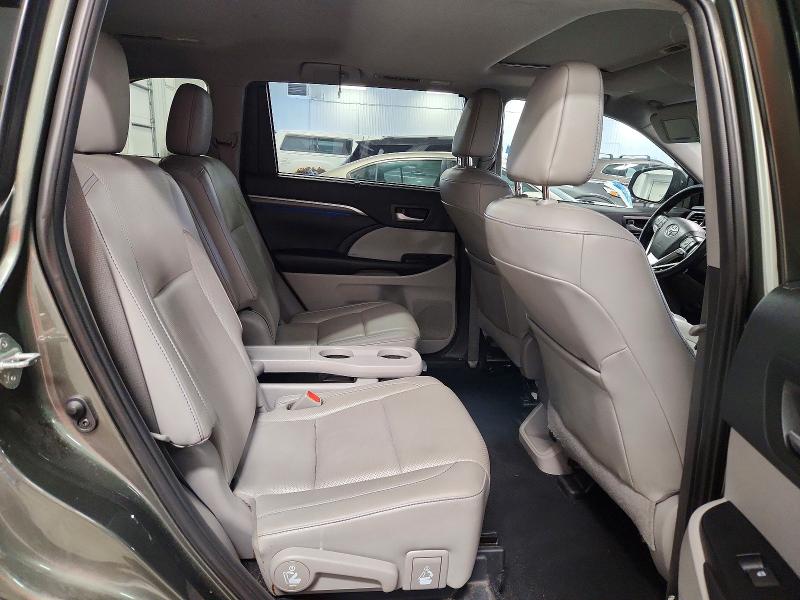 Продаж на аукціоні авто 2019 Toyota Highlander, vin: 5TDDZRFH7KS925531, номер лоту: 61790416