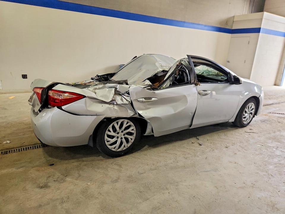 Продажа на аукционе авто 2017 Toyota Corolla, vin: 5YFBURHE7HP636711, номер лота: 60330576