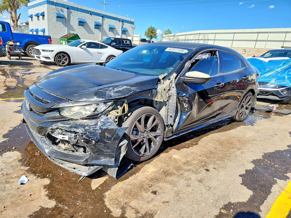 2018 Honda Civic მანქანა იყიდება აუქციონზე, vin: SHHFK7H49JU221117, აუქციონის ნომერი: 62912406