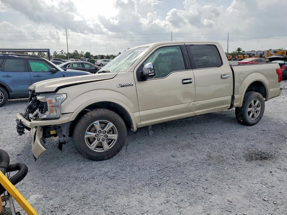 60994246 :رقم المزاد ، 1FTEW1CG3JFC39995 vin ، 2018 Ford F150 مزاد بيع