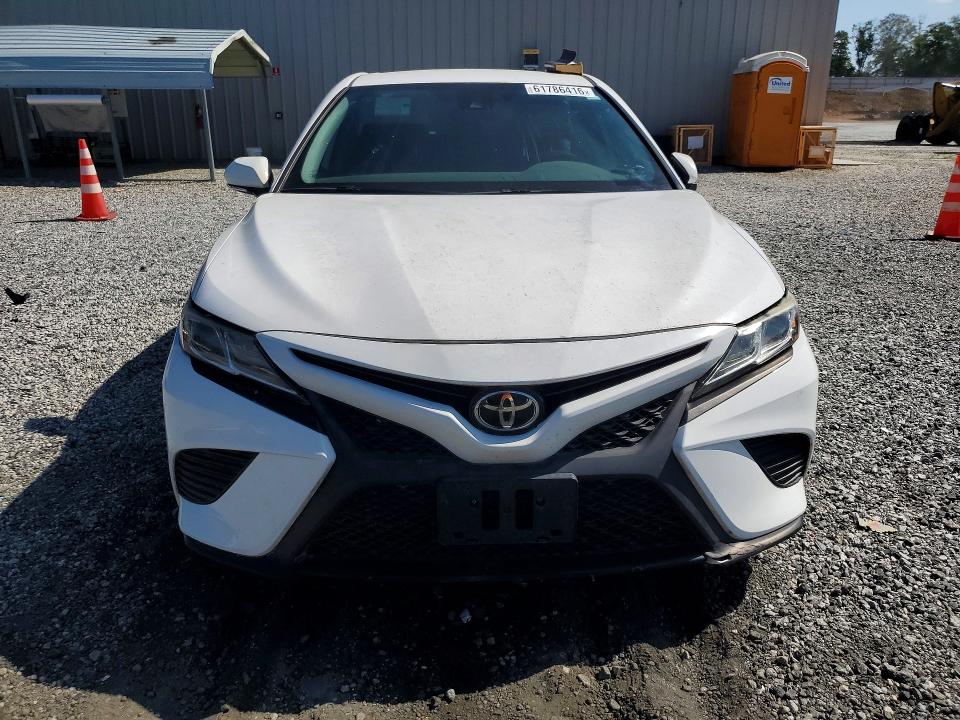 61786416 :رقم المزاد ، 4T1B11HK7KU832881 vin ، 2019 Toyota Camry مزاد بيع