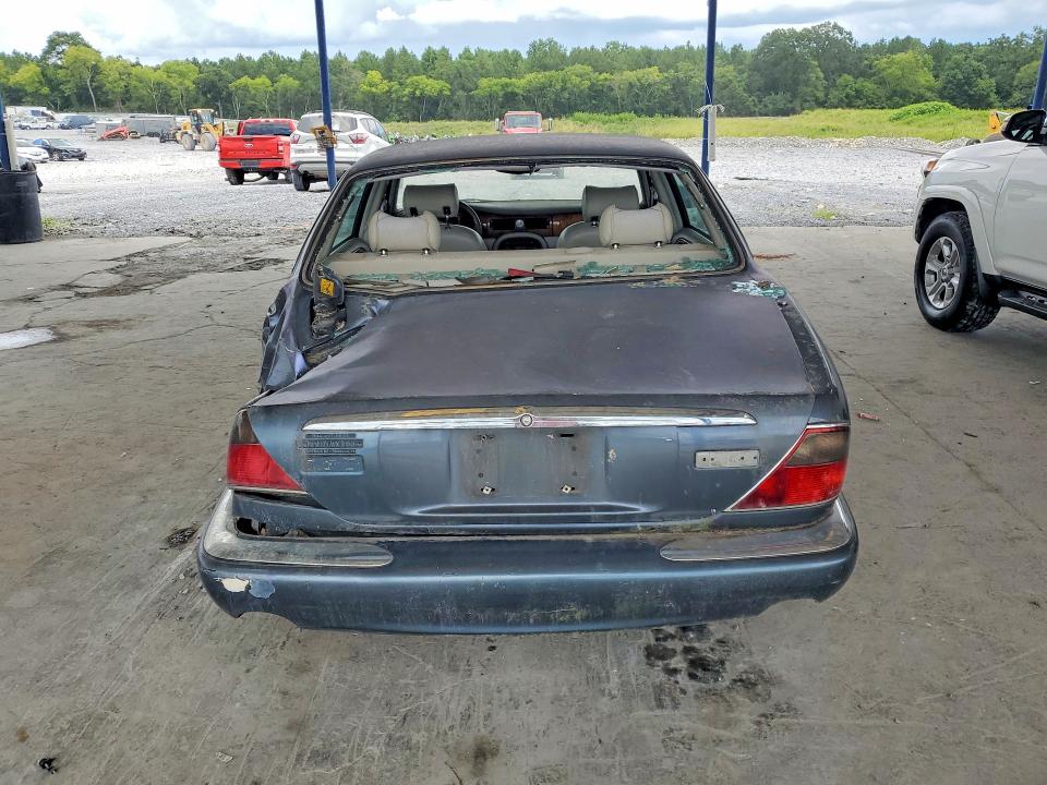 61605816 :رقم المزاد ، SAJDA14C1YLF13765 vin ، 2000 Jaguar Xj8 مزاد بيع