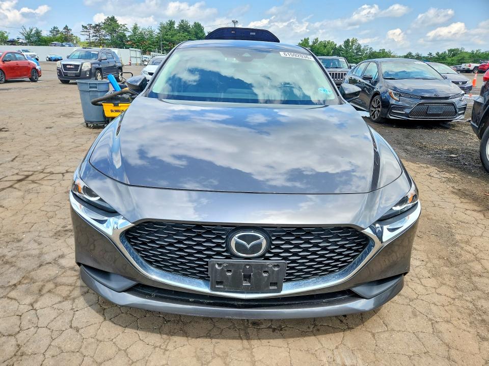 Aukcja sprzedaży 2021 Mazda 3, vin: 3MZBPBBLXMM252345, numer aukcji: 61592036
