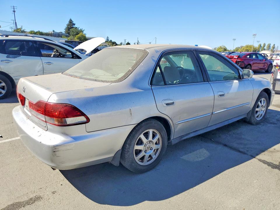 61458946 :رقم المزاد ، JHMCG66852C028580 vin ، 2002 Honda Accord مزاد بيع