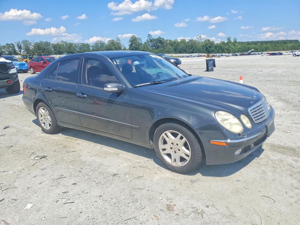 60299576 :رقم المزاد ، WDBUF65J64A488406 vin ، 2004 Mercedes-benz E مزاد بيع