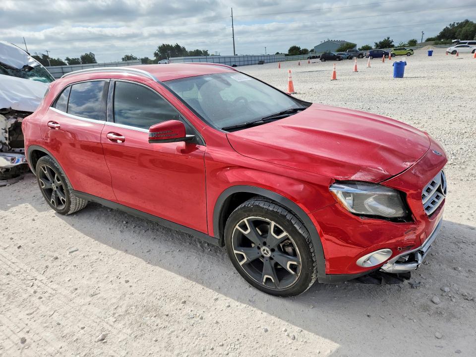 62685606 :رقم المزاد ، WDCTG4EB0LU023456 vin ، 2020 Mercedes-benz Gla مزاد بيع