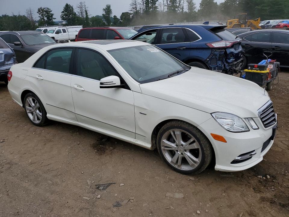 61844166 :رقم المزاد ، WDDHF8JB2CA638688 vin ، 2012 Mercedes-benz E مزاد بيع