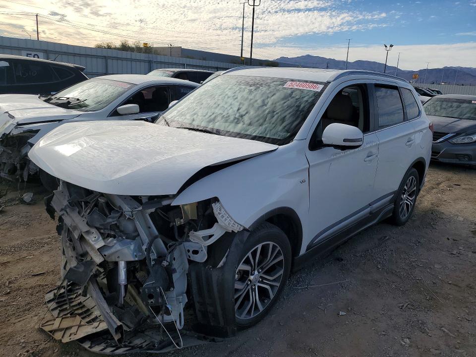 52460586 :رقم المزاد ، JA4JZ4AX1JZ064911 vin ، 2018 Mitsubishi Outlander مزاد بيع