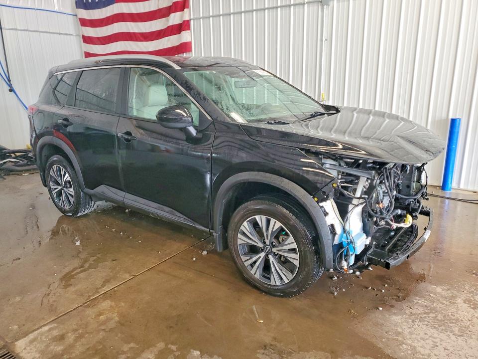 61064606 :رقم المزاد ، 5N1BT3BB8PC949672 vin ، 2023 Nissan Rogue مزاد بيع