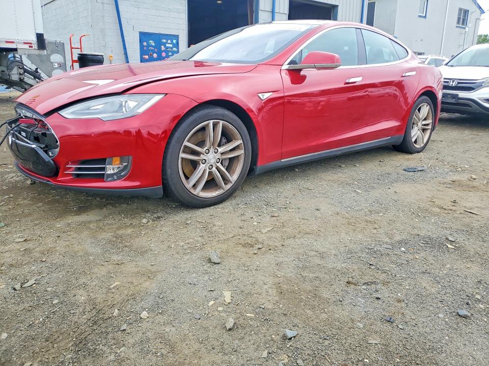 Продажа на аукционе авто 2015 Tesla Model S, vin: 5YJSA1E27FF102735, номер лота: 60248426