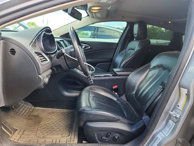 59384926 :رقم المزاد ، 1C3CCCCB7GN183353 vin ، 2016 Chrysler 200 مزاد بيع