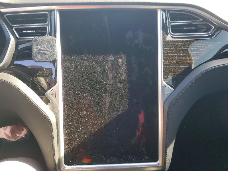 60049866 :رقم المزاد ، 5YJSA1E23HF219425 vin ، 2017 Tesla Model S مزاد بيع
