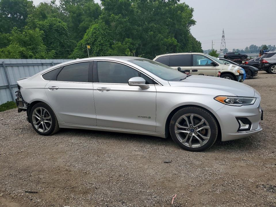 Продажа на аукционе авто 2019 Ford Fusion, vin: 3FA6P0RU4KR155512, номер лота: 61415096
