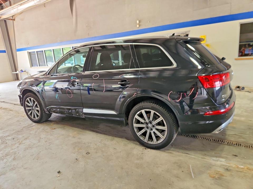 Продаж на аукціоні авто 2018 Audi Q7, vin: WA1LAAF70JD031404, номер лоту: 62044696