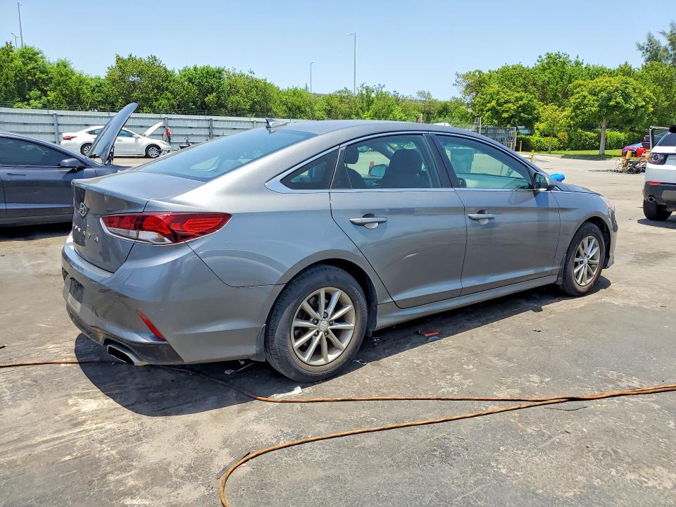 61231956 :رقم المزاد ، 5NPE24AF5KH811325 vin ، 2019 Hyundai Sonata مزاد بيع